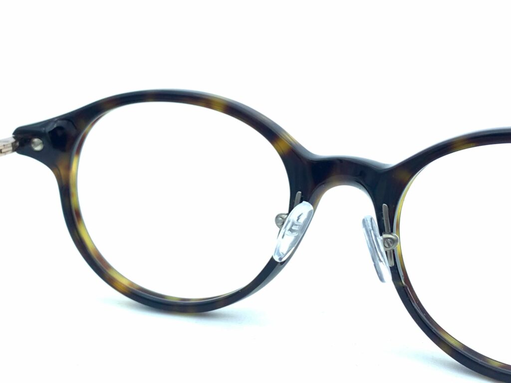 Kunststoffbrille Brillenreparatur Seitenstege
